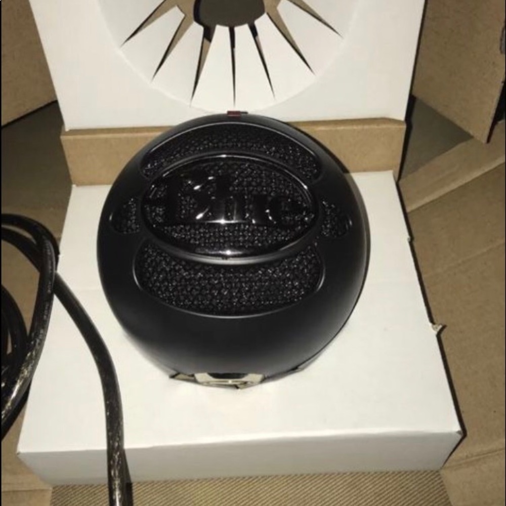 Snowball ICE: Black